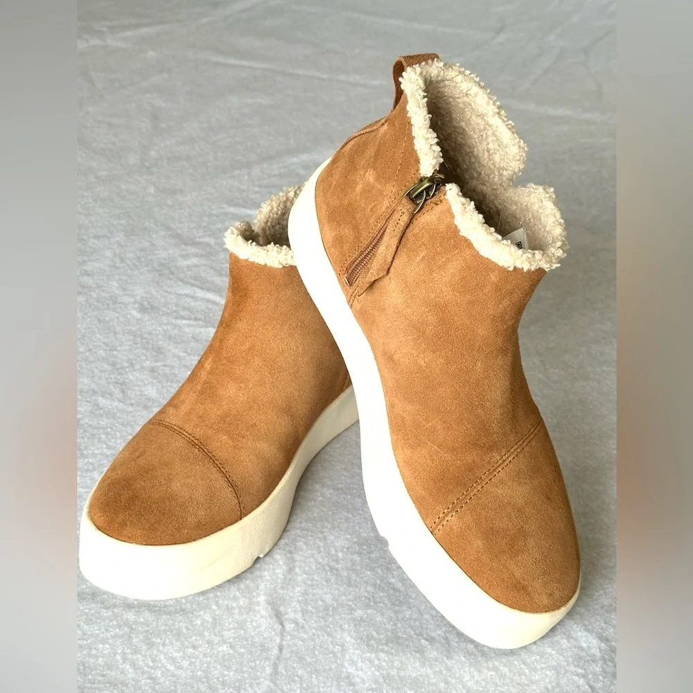 Tom’s Bootie Women's Size 8 Tan Suede - Picture 1 of 6